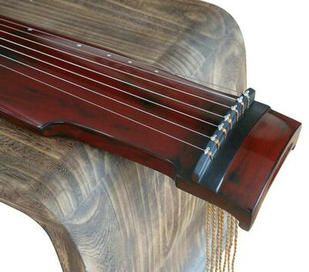 高品質な中国7弦仲尼式老杉木古琴
